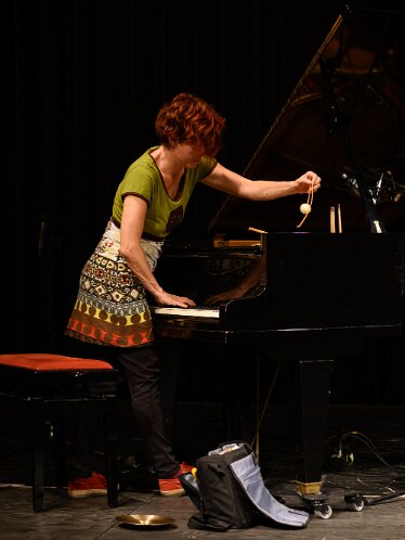 Eleisabeth Harnik